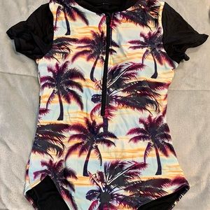 Rash guard swimsuit